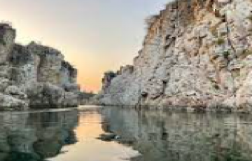 3 Nights 4 Days Jabalpur and Kanha National Park Tour Package