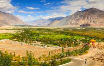 2 Nights 3 Days Nubra velly Tour Package