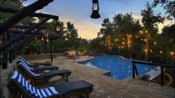 4 Days 3 Nights Kanha National Park Tour Package