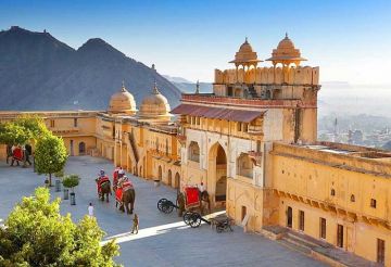4 Nights 5 Days Jaipur Udaipur Tour Package