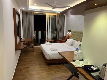 7 Days 6 Nights Kerala Holiday Package by Kuttanadan Pvt Ltd