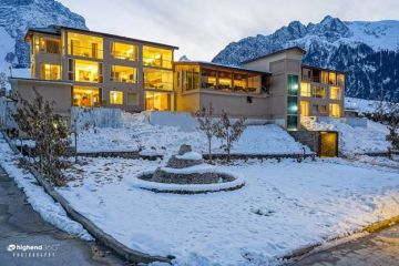 5 Days 4 Nights Srinagar Tour Package by Dream Wonder Holidays