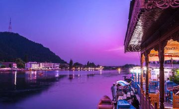 Kashmir Tour Package  5 nights / 6 days