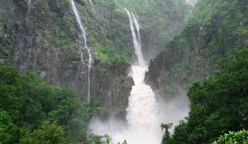 Experience 2 Days 1 Night Mahabaleshwar Waterfall Holiday Package