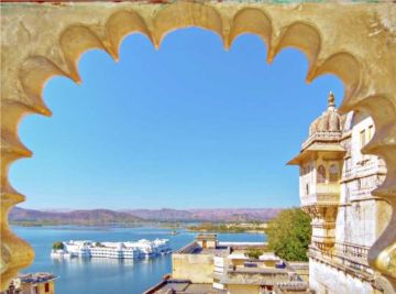 Pleasurable Udaipur Tour Package for 4 Days 3 Nights from Delhi