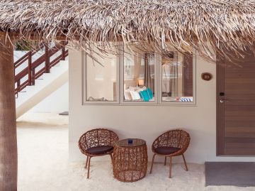 Amazing 5 Days 4 Nights Maldives Honeymoon Trip Package