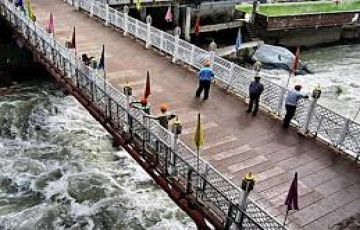 Magical 5 Days 4 Nights Manali Romantic Tour Package