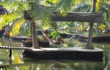Pleasurable 6 Days Thekkady Beach Trip Package