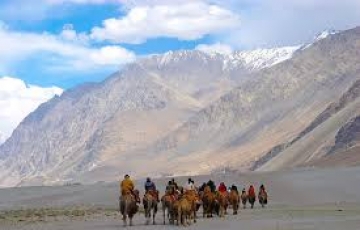 Family Getaway 7 Days Leh to Nubra Valley Tour Package