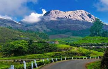 Magical 5 Days Munnar Friends Trip Package