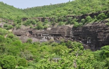 Best 4 Days 3 Nights Cherrapunjee Hill Stations Tour Package