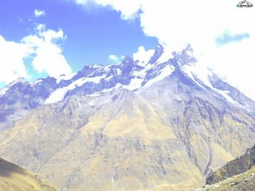 2 Days Sankari, OslaSema, Har Ki Dun and Jaundhar Glacier Honeymoon Holiday Package