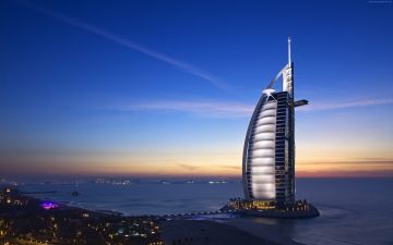Experience Dubai Honeymoon Tour Package for 4 Days