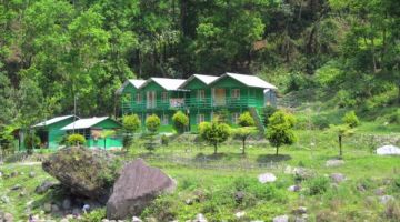 Heart-warming 6 Days Aritar Wildlife Holiday Package