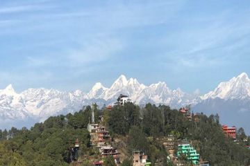 Family Getaway 6 Days Kathmandu to Chitwan National Park Honeymoon Tour Package