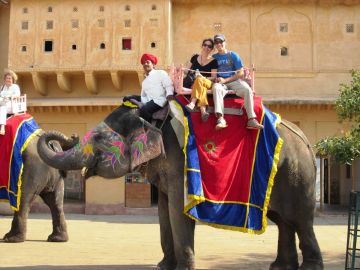 Tour Package for 4 Days 3 Nights from AGRA- JAIPUR