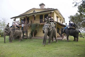 Beautiful 7 Days 6 Nights Kathmandu with Chitwan Tour Package
