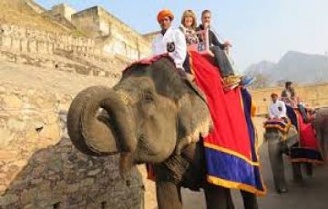 Pleasurable 5 Days Jaipur - Pushkar - Mount Abu - Udaipur Hill Stations Holiday Package