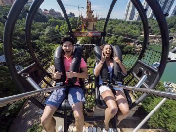 Experience Kuala Lumpur Honeymoon Tour Package for 4 Days