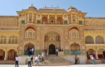 Family Getaway 9 Days 8 Nights Agra, Jaipur, Varanasi with Train Trip Package