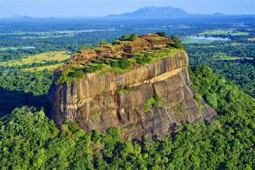 Magical 4 Days Colombo to Sigiriya Wildlife Trip Package