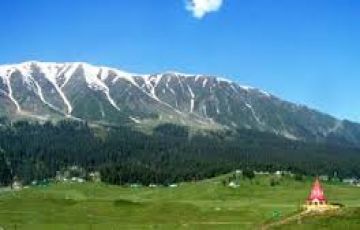 Beautiful 5 Days Pahalgam Honeymoon Trip Package