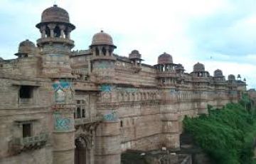 Experience 4 Days 3 Nights Gwalior Hill Stations Trip Package