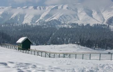 Pleasurable 4 Days 3 Nights Kashmir Snow Trip Package