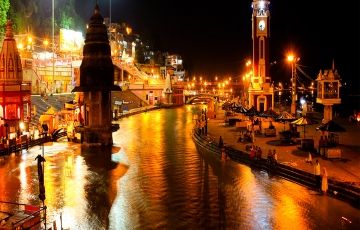 Family Getaway 8 Days 7 Nights Agra, Haridwar with Jaipur Holiday Package