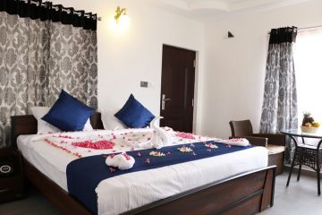 Family Getaway 3 Days 2 Nights Munnar Tour Package