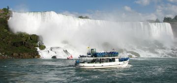 Beautiful 8 Days NIAGARA Family Holiday Package