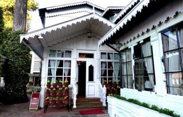 Memorable 4 Days 3 Nights Darjeeling Family Trip Package