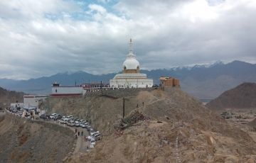 Amazing 6 Days 5 Nights Pangong Snow Holiday Package