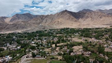 4 Days PANGONG, Khardung, KHARDUNGLA TOP and SHANTI STUPA Drive Vacation Package