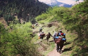 Best 4 Days 3 Nights Kheerganga Weekend Getaways Holiday Package
