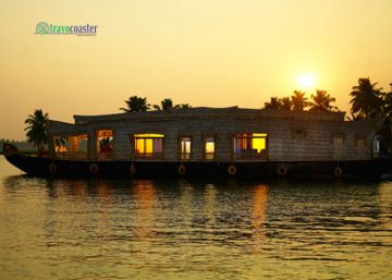 Family Getaway 2 Days India to Kerala Forest Trip Package