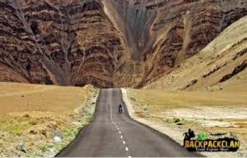 Heart-warming 11 Days 10 Nights Pangong Lake Holiday Package