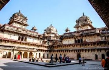 2 Days 1 Night Jhansi to Orchha State Vacation Package