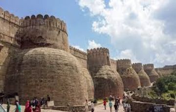 Pleasurable 5 Days 4 Nights Nagada Trip Package