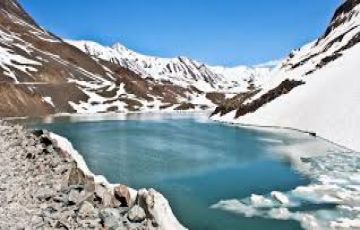 Experience 8 Days Delhi to Dharmshala Snow Tour Package