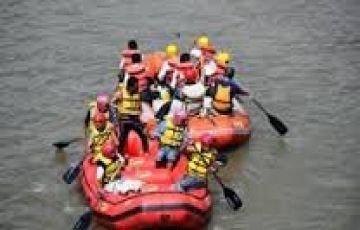 Family Getaway Orchha State Water Sport Tour Package for 2 Days