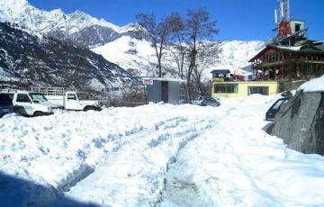 Amazing 4 Days 3 Nights Manali, Manikaran with delhi Tour Package