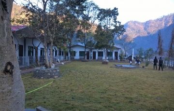 Memorable 2 Days 1 Night Rishikesh River Vacation Package