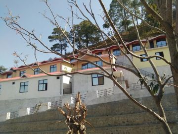 Amazing 3 Days 2 Nights Lansdowne Luxury Trip Package