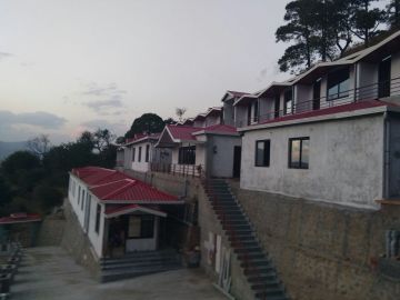 Amazing 3 Days 2 Nights Lansdowne Luxury Trip Package