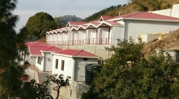 Amazing 3 Days 2 Nights Lansdowne Luxury Trip Package