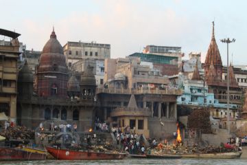 Heart-warming 4 Days Varanasi to Allahabad Family Trip Package