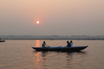 Heart-warming 4 Days Varanasi to Allahabad Family Trip Package