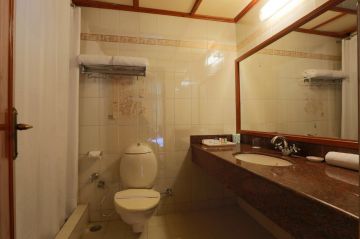 Pleasurable 4 Days New Delhi to Manali Mountain Holiday Package