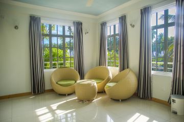 Amazing 6 Days Maamigili Island Holiday Package